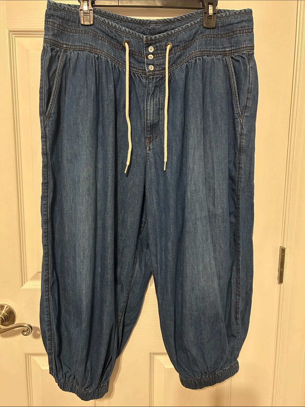 Pilcro Relaxed Blue Denim Jogger Jeans with Drawstring